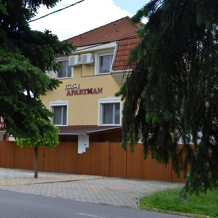 Gazlang Apartman Hajdúszoboszló Eksteriør bilde