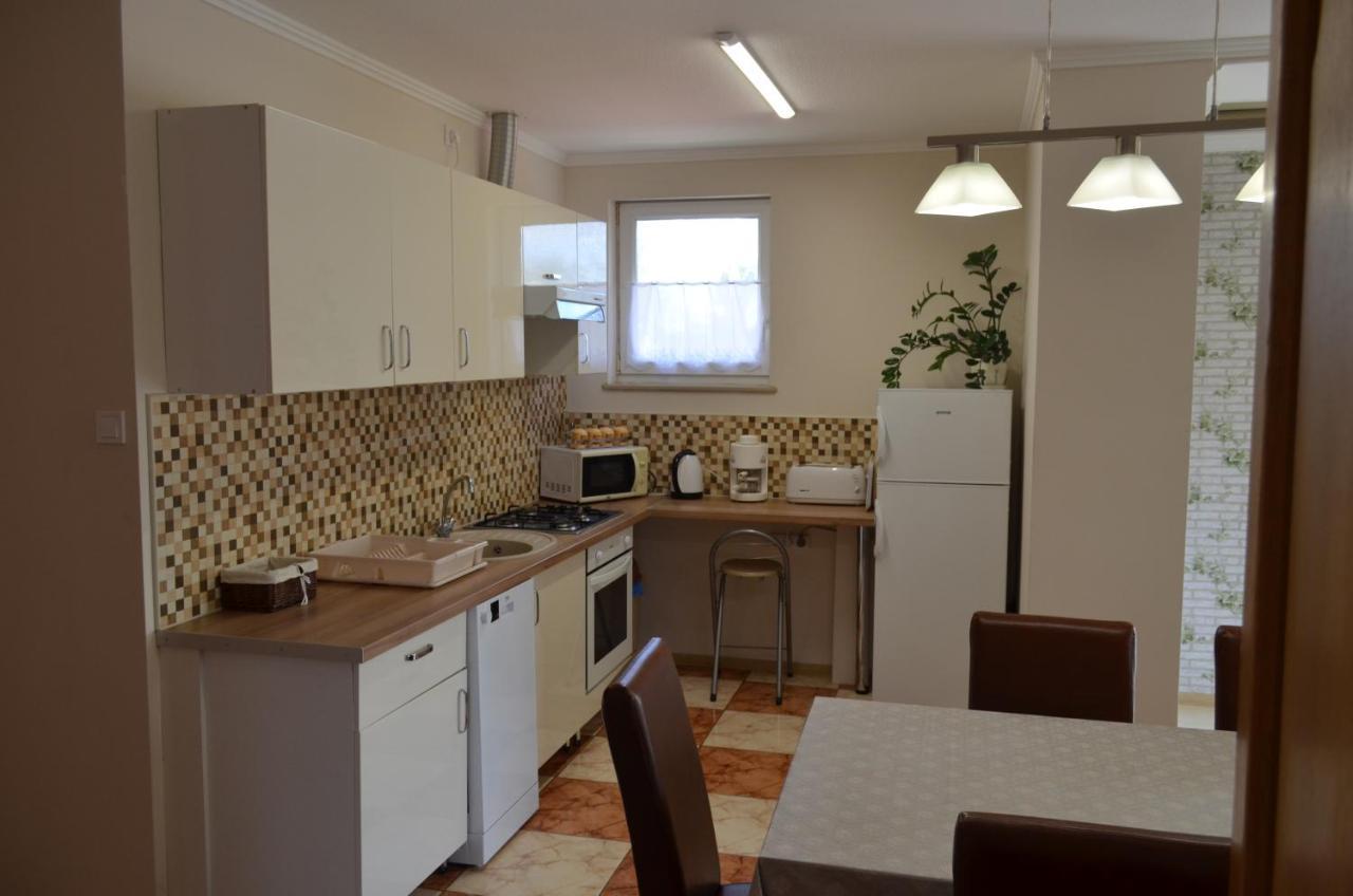 Gazlang Apartman Hajdúszoboszló Eksteriør bilde